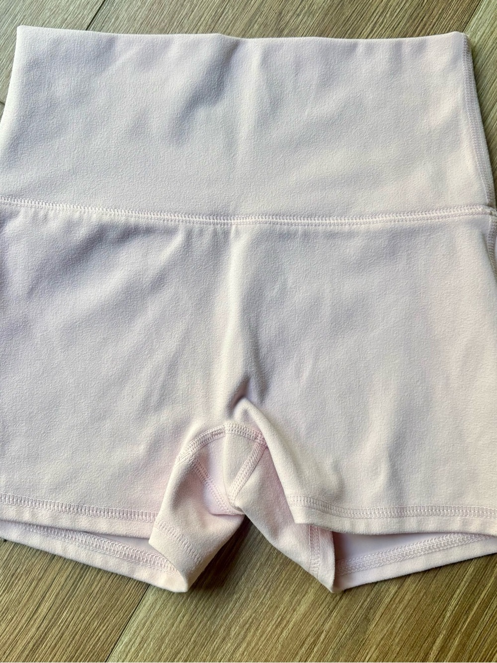 Garage 3" Active Booty Short Pastel  Chalk Pink Size XXS